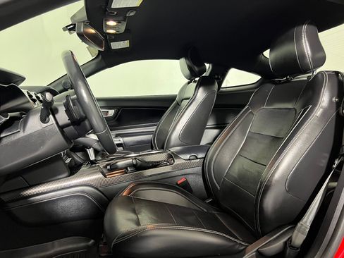 Used 2020 Ford Mustang GT Premium w/ Equipment Group 401A image 5