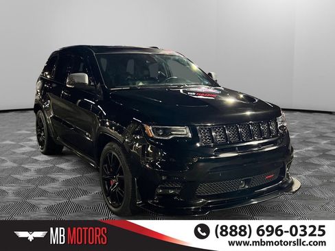 Used 2017 Jeep Grand Cherokee SRT image 1