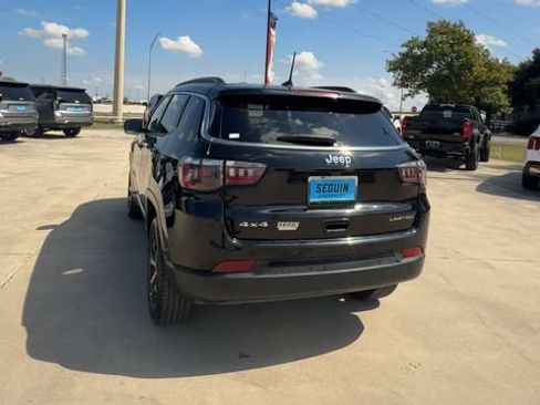 Used 2025 Jeep Compass Limited AWD/4WD image 7