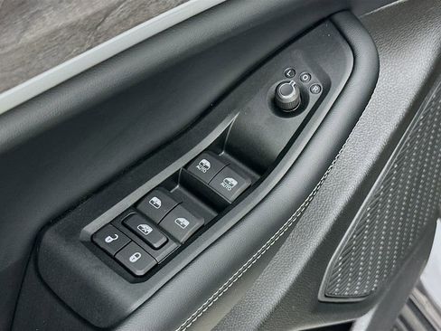 New 2026 Jeep Grand Cherokee L 4WD image 24
