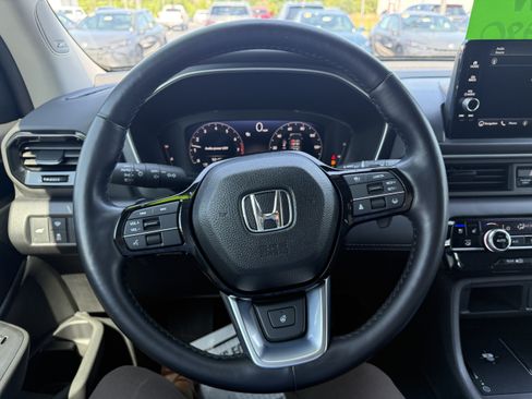 Used 2024 Honda Pilot Elite image 8