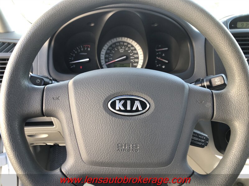 Used 2007 Kia Spectra EX FWD image 13