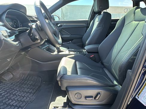 Used 2025 Audi Q3 2.0T Premium w/ Convenience Package image 9