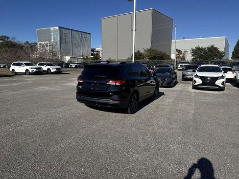 Used 2022 Chevrolet Equinox RS w/ RS Leather Package image 5