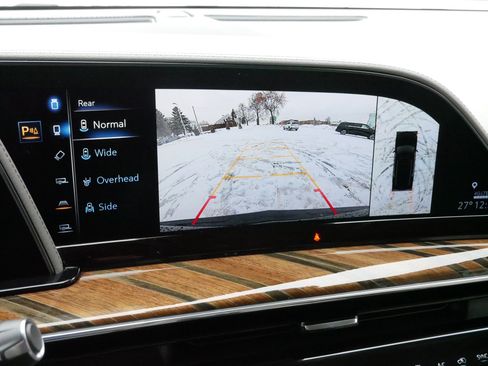 Certified 2023 Cadillac Escalade ESV Sport Platinum image 30