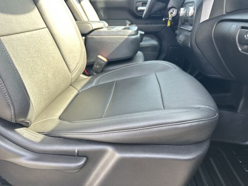 Used 2022 GMC Sierra 2500 Pro w/ Convenience Package image 14