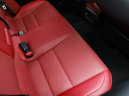 Used 2022 Lexus IS 300 RWD image 16