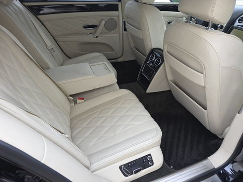 Used 2016 Bentley Flying Spur V8 AWD/4WD image 23