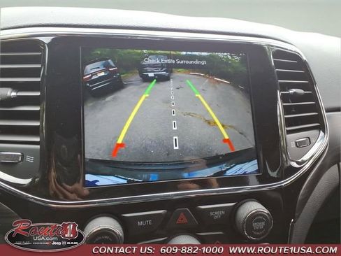 Used 2022 Jeep Grand Cherokee Laredo X AWD/4WD image 32