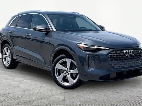 Used 2025 Audi Q5 Premium Plus w/ Premium Plus AWD/4WD image 11