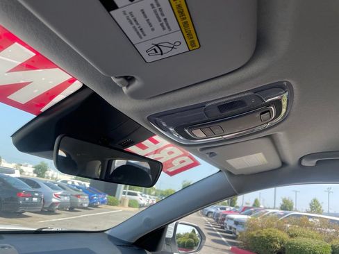 Used 2024 Hyundai Kona SEL FWD image 21