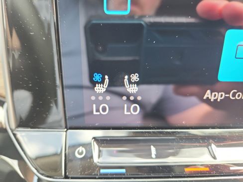 New 2026 Volkswagen Atlas SE image 20