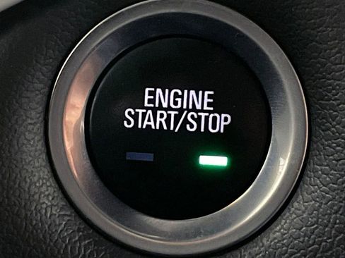 Used 2022 Chevrolet Traverse LT AWD/4WD image 31