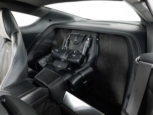 Used 2009 Aston Martin DBS Coupe RWD image 41