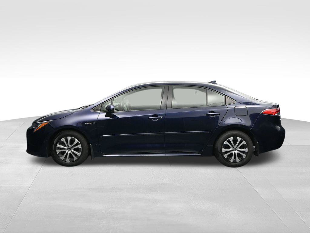 Used 2020 Toyota Corolla LE FWD image 2