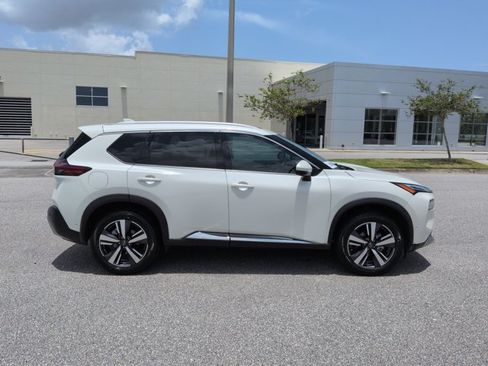 Used 2023 Nissan Rogue Platinum w/ Platinum Premium Package AWD/4WD image 4
