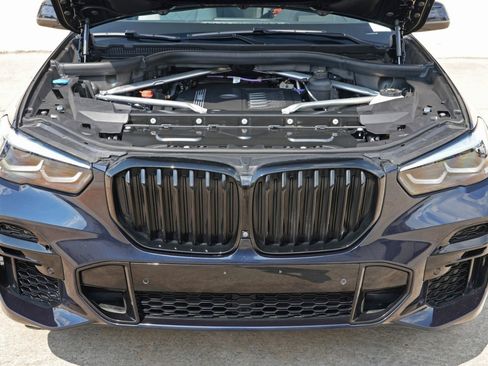 Used 2023 BMW X5 xDrive40i w/ M Sport Package AWD/4WD image 8
