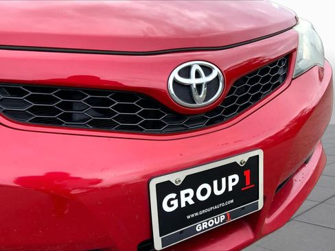 Used 2014 Toyota Camry SE w/ Moonroof Package FWD image 29