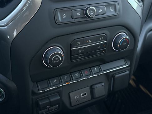 New 2026 Chevrolet Silverado 1500 Custom w/ LPO, Dark Essentials Package image 16