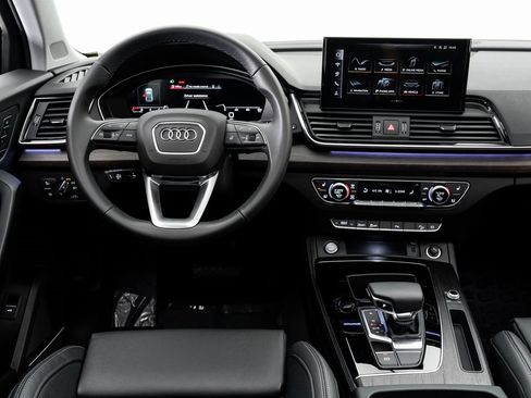 Certified 2025 Audi Q5 2.0T Premium Plus w/ Premium Plus Package image 15