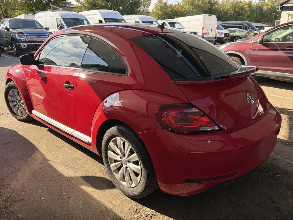 Used 2018 Volkswagen Beetle 2.0T S FWD image 4