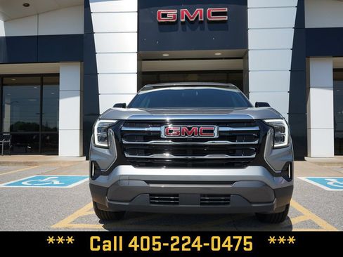 Used 2026 GMC Terrain Elevation FWD image 3