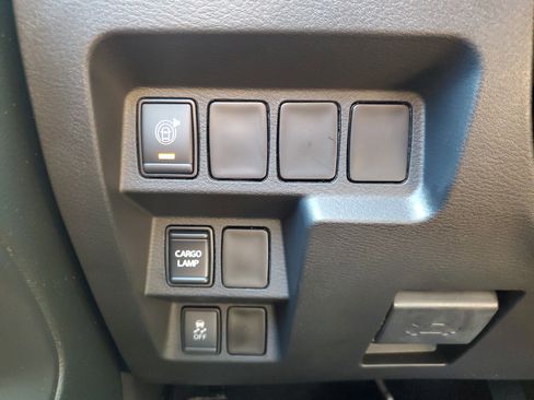 New 2025 Nissan Frontier S image 14