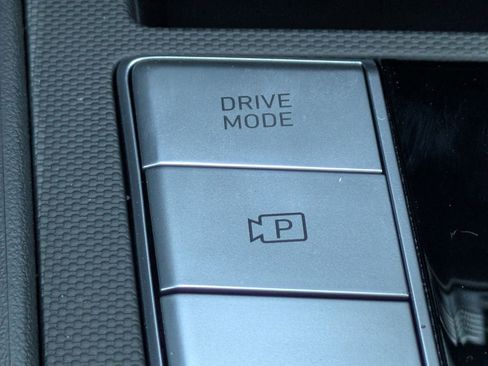 New 2026 Hyundai Elantra SE FWD image 22