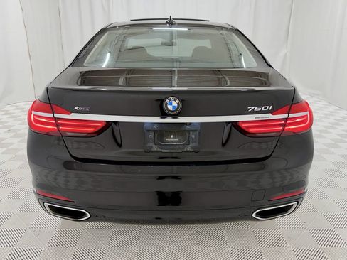 Used 2016 BMW 750i xDrive image 23