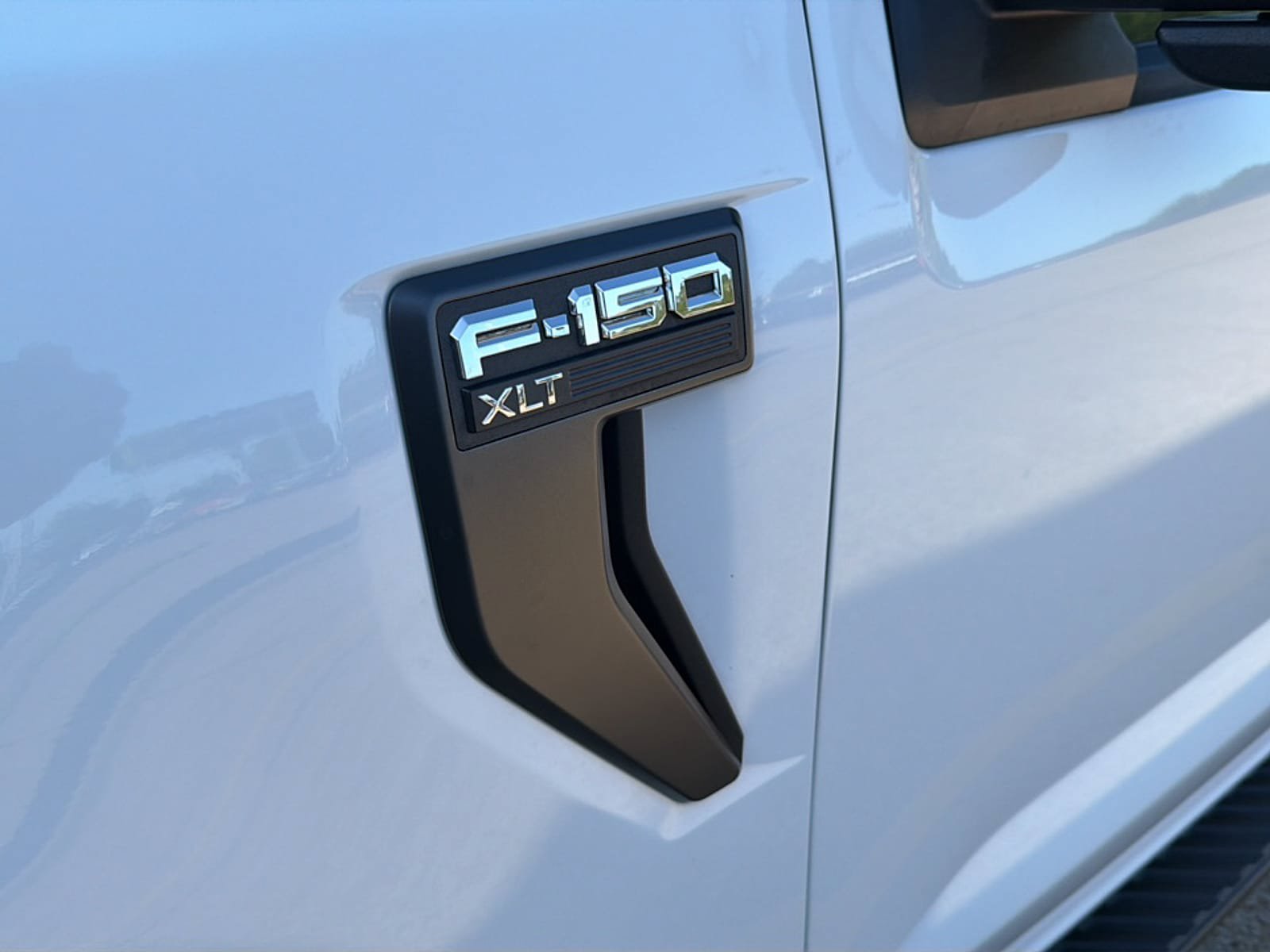 Used 2023 Ford F150 XLT w/ Equipment Group 302A High AWD/4WD image 7