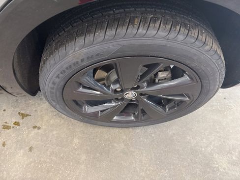 Used 2023 Buick Envision Preferred w/ Sport Touring Package image 18