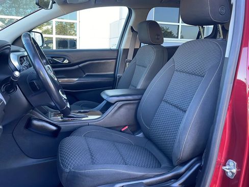 Used 2019 GMC Acadia SLE FWD image 9