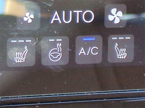 Certified 2025 Genesis G80 2.5T image 20