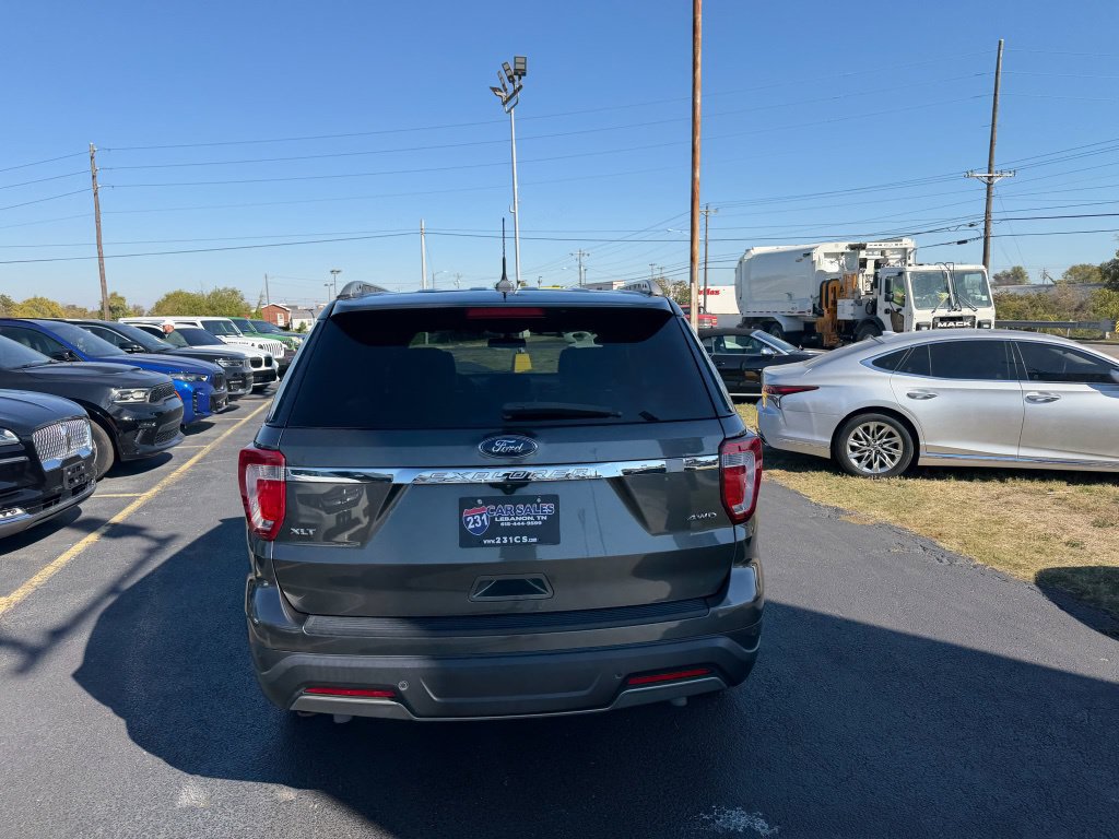 Used 2019 Ford Explorer XLT w/ Equipment Group 202A AWD/4WD image 4