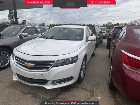 Used 2017 Chevrolet Impala LT FWD image 1