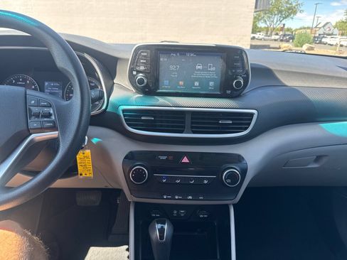 Used 2019 Hyundai Tucson SE AWD/4WD image 18