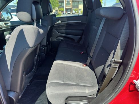 Used 2014 Jeep Grand Cherokee Laredo AWD/4WD image 18