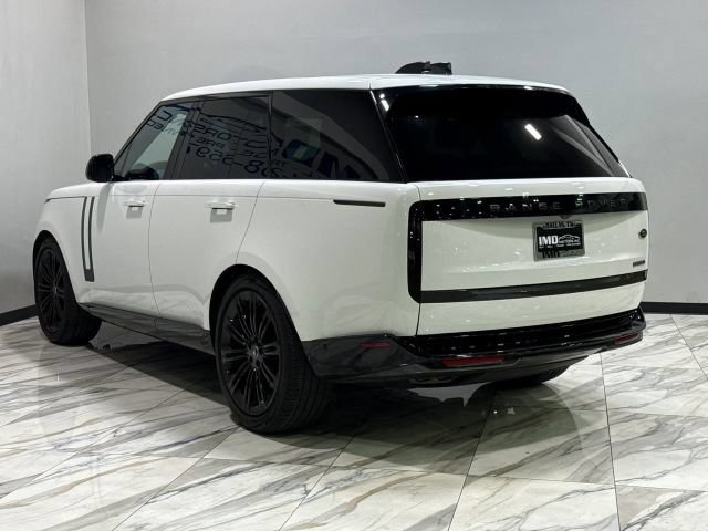 Used 2023 Land Rover Range Rover SE AWD/4WD image 8