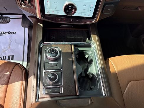 Used 2024 Ford Expedition Max King Ranch AWD/4WD image 22