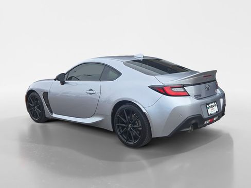 Used 2022 Toyota GR86 Premium RWD image 3