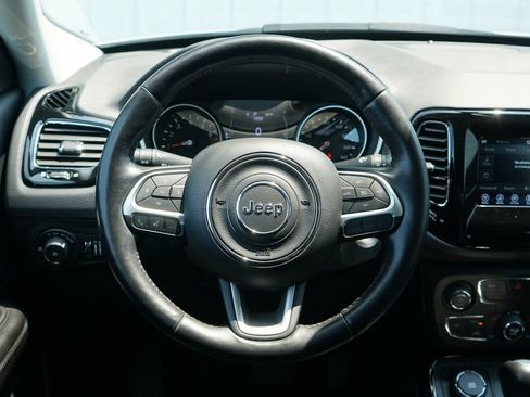 Used 2020 Jeep Compass Latitude AWD/4WD image 12