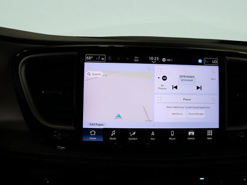 Used 2025 Chrysler Pacifica Limited FWD image 12