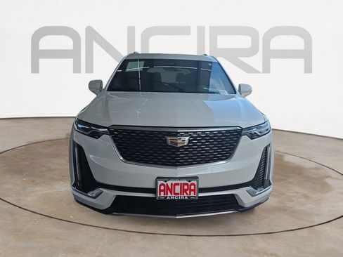 Used 2023 Cadillac XT6 Premium Luxury FWD image 3