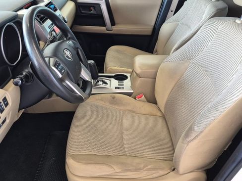 Used 2011 Toyota 4Runner SR5 w/ Convenience Pkg RWD image 14