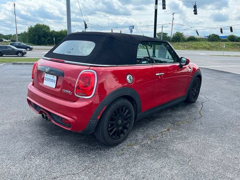 Used 2019 MINI Cooper S w/ Signature Upholstery Package FWD image 3