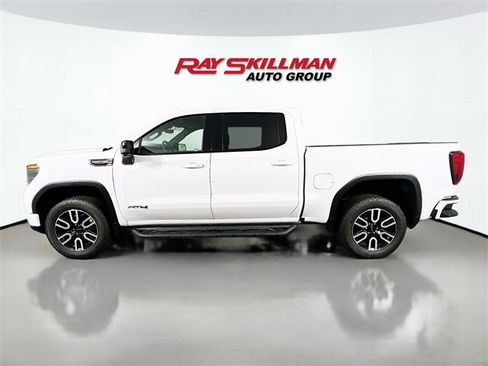 Used 2024 GMC Sierra 1500 AT4 w/ Technology Package image 4