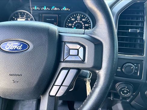 Used 2019 Ford F150 XLT w/ Equipment Group 302A Luxury AWD/4WD image 23
