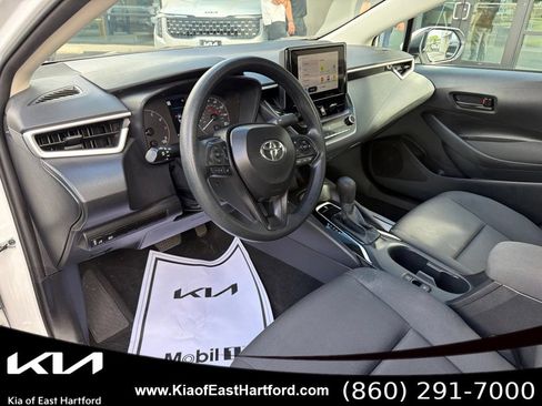 Used 2025 Toyota Corolla LE FWD image 27