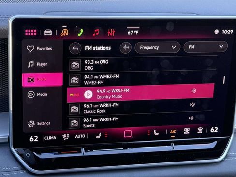 New 2026 Volkswagen Tiguan SE R-Line FWD image 25