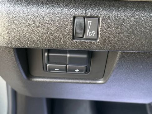 Used 2024 Chevrolet Colorado ZR2 w/ ZR2 Convenience Package III AWD/4WD image 23